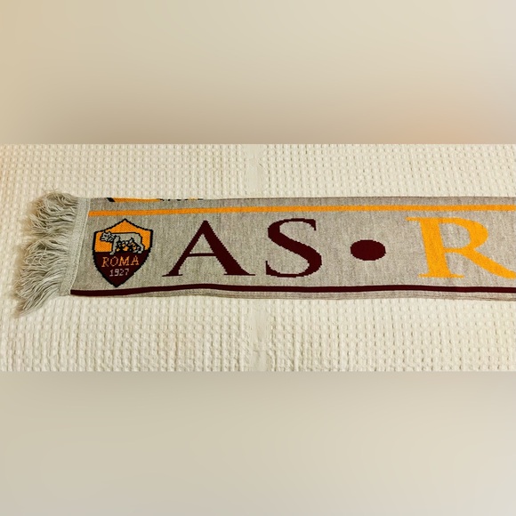 A.S. Roma Soccer Scarf - Picture 2 of 5